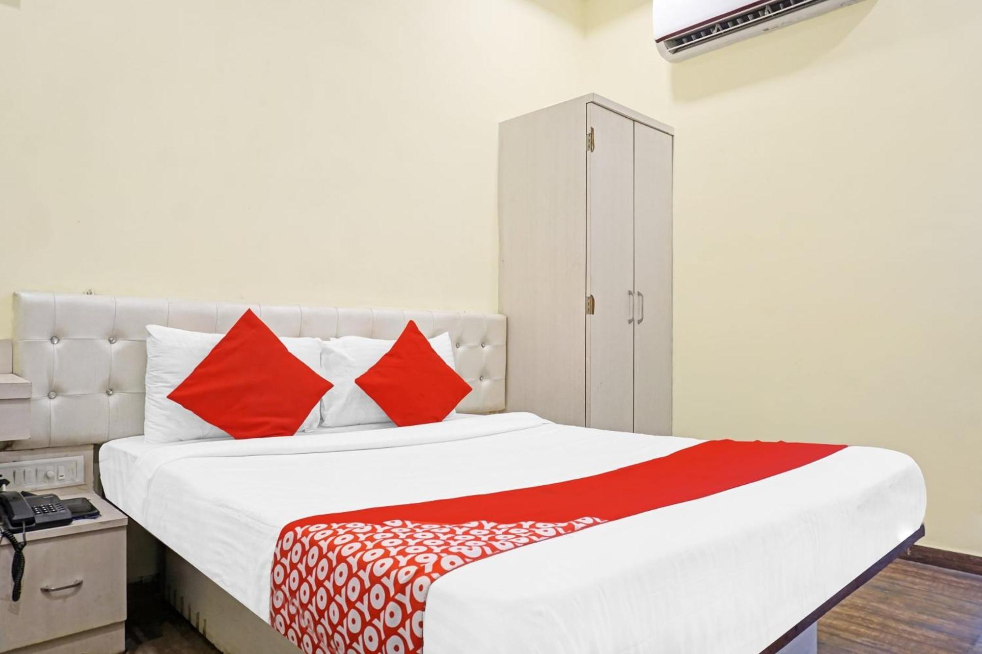 Hotel O 24K Inn Mundhwa Ngoại thất bức ảnh