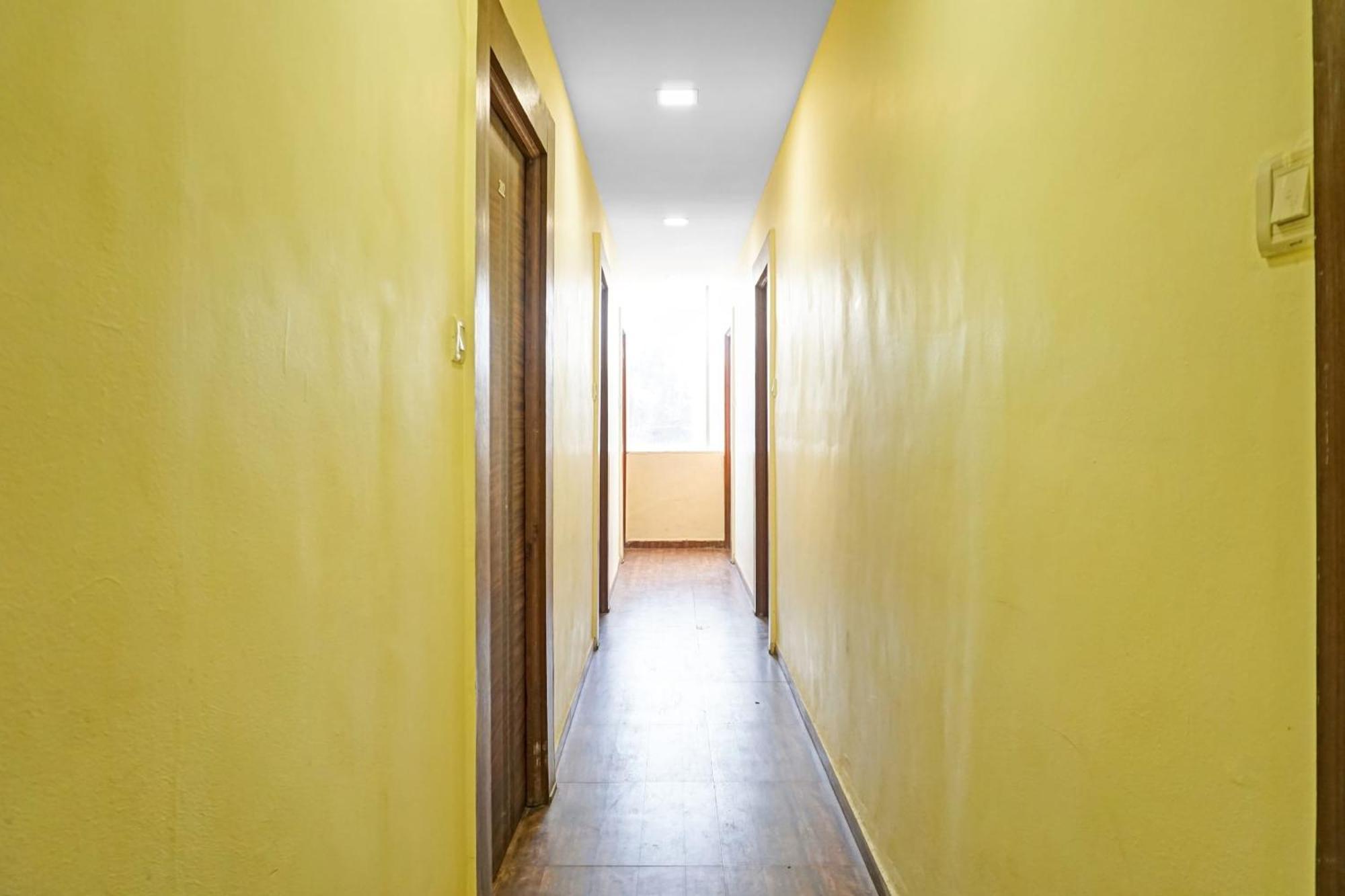 Hotel O 24K Inn Mundhwa Ngoại thất bức ảnh